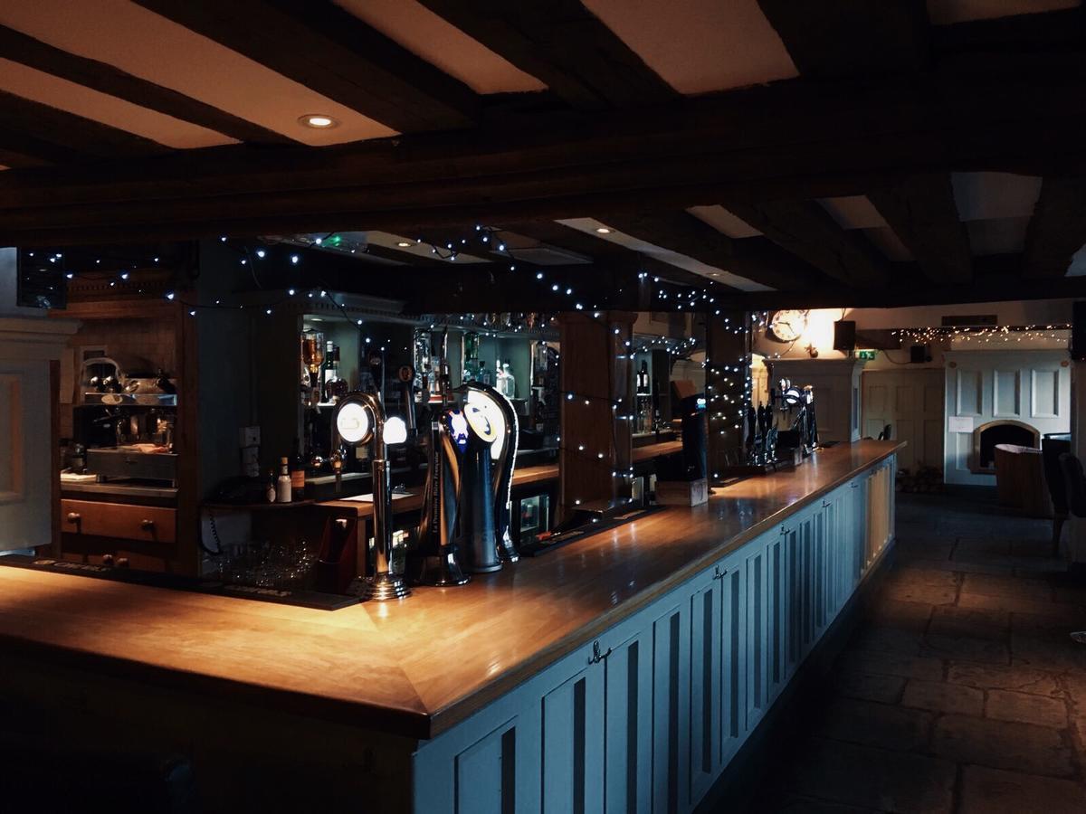 The Greyhound Inn Chalfont St Peter Exterior photo